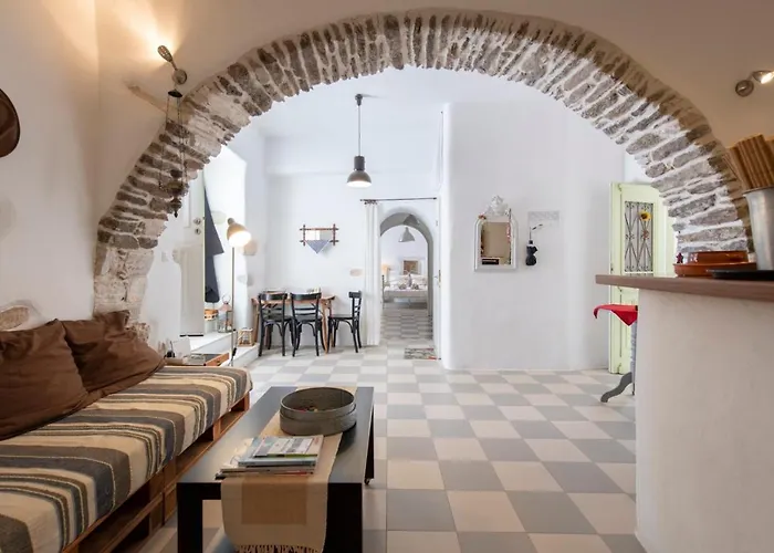 Traditional Stonebuilt House * Parikia (Paros)