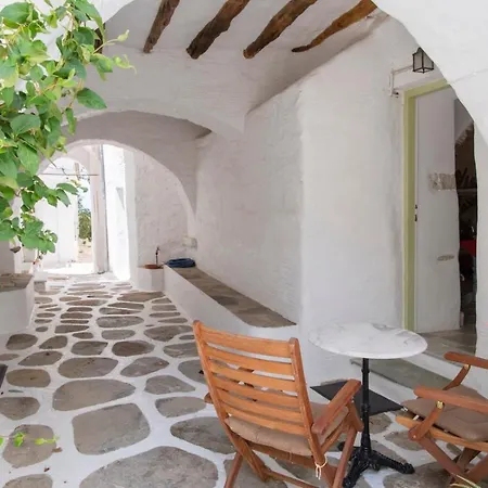 Holiday home Traditional Stonebuilt House *