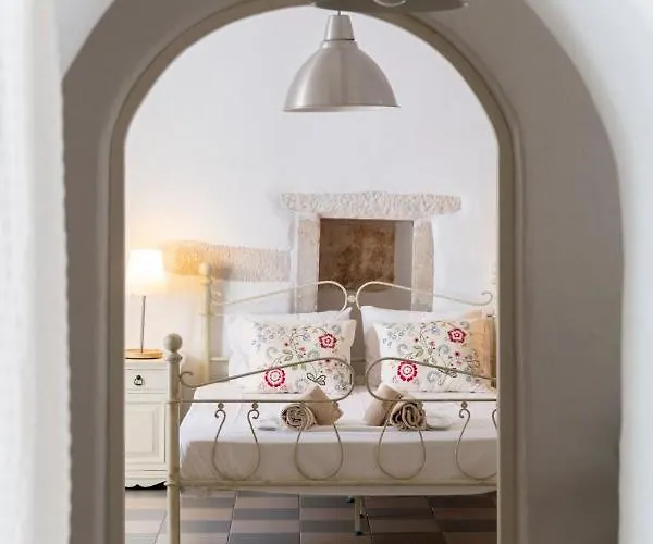 Traditional Stonebuilt House بيت للعطل باروس